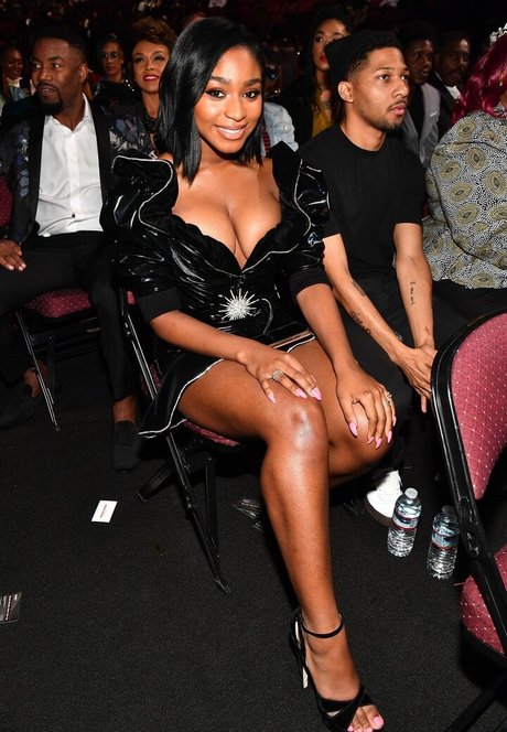 skinny model onlyfans exclusive image