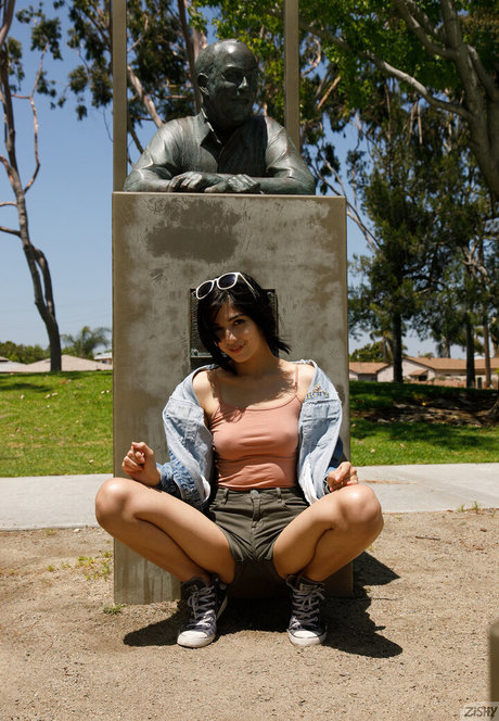 beach milf onlyfans exclusive images