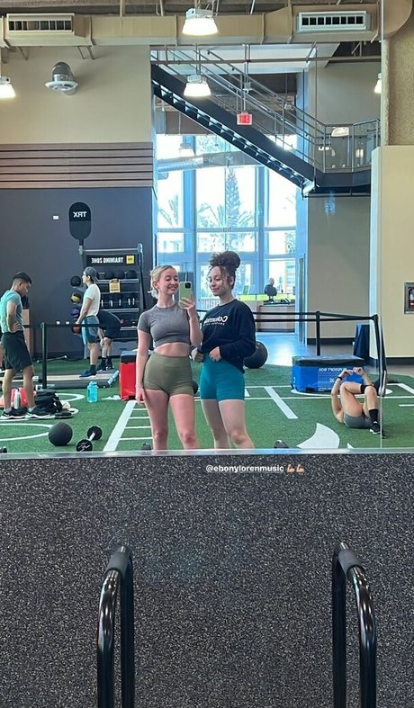 Stacey Ryan adult star img