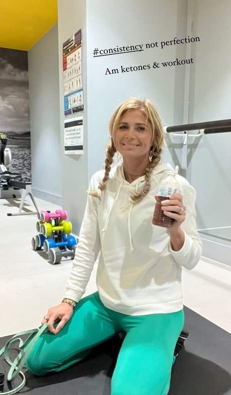 eating onlyfans free naked gallery