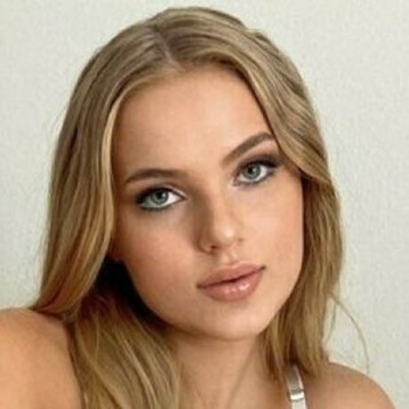 Katelyn Marelie star beautiful galleries