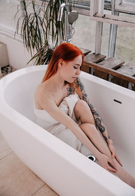 lesbian seduction onlyfans best pics