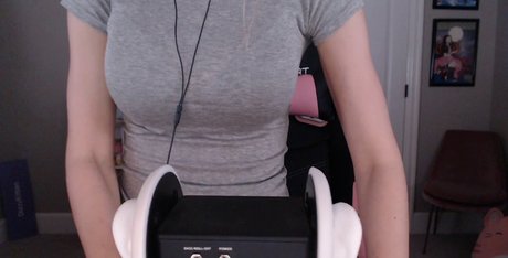 Dizzykitten model high quality pictures