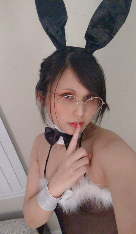 milkteamomoko naked actress photos