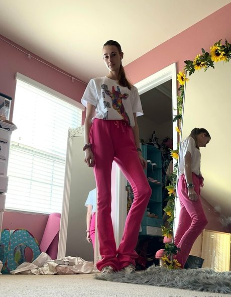 blissfulellie porn actress images