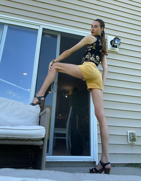 blonde bikini onlyfans sexy naked pic