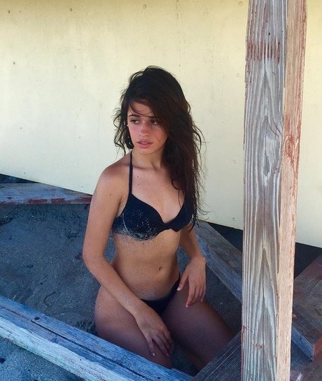 curvy shemale onlyfans free naked img