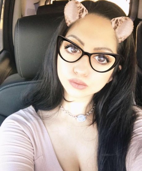 ukraine teen onlyfans nude pic