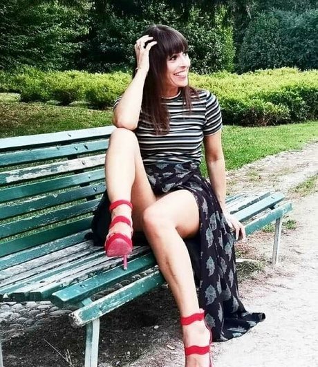 petite slut onlyfans free naked galleries