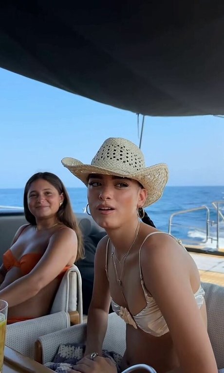 Dixie D Amelio pornstar nice pictures