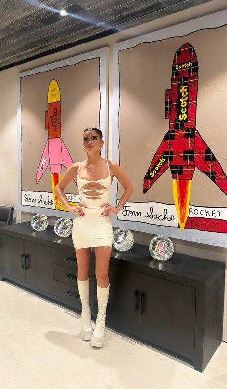 Dixie D Amelio pornstar high quality images