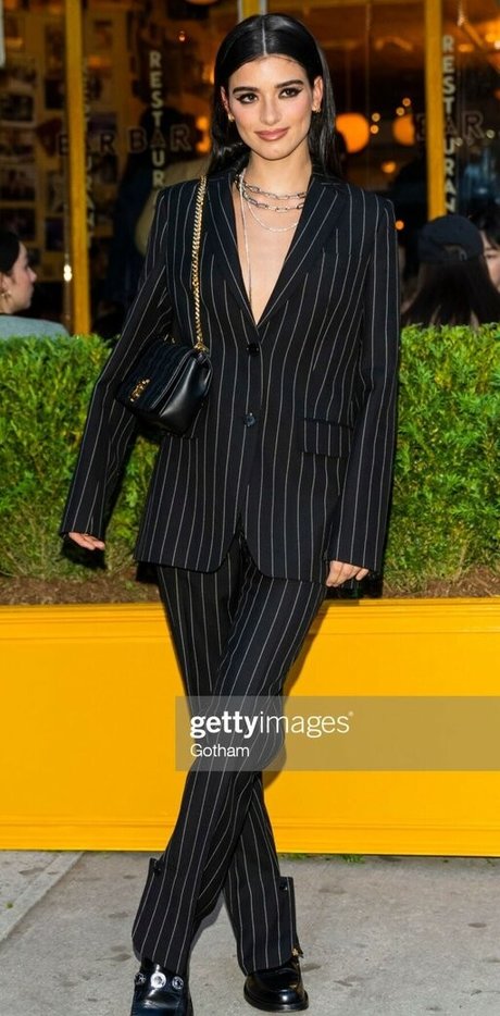 Dixie D Amelio erotic model gallery