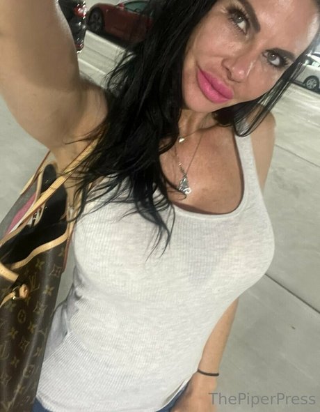 piperpressmn sexy star img