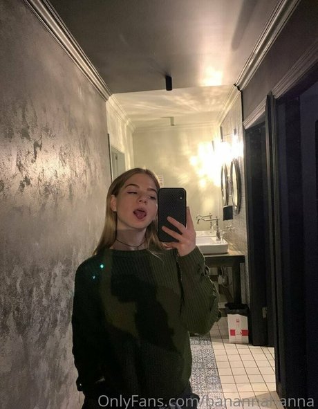 chicks with dicks onlyfans art nude photo