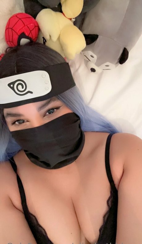 blonde famous onlyfans top image