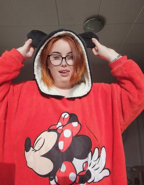 skinny redhead onlyfans adult image