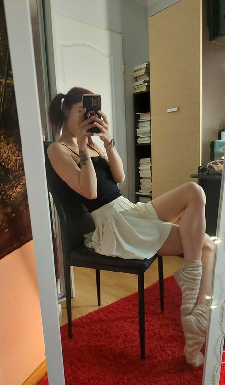 purebomb beautiful model picture