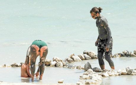 Keira Knightley model sexy images