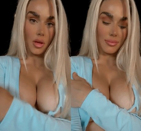 latina blowjob onlyfans hot nude picture