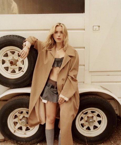 teen natural tits onlyfans art porn photos