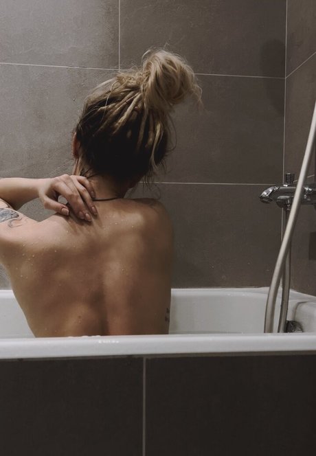 young onlyfans sexy xxx picture