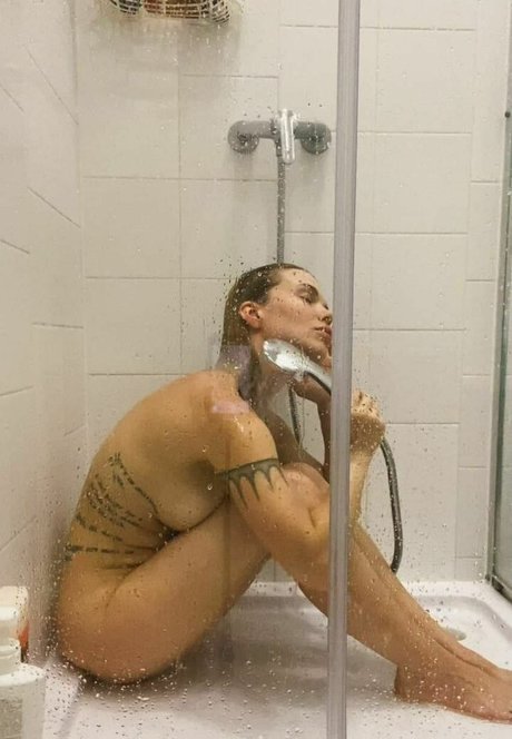 brunette pov onlyfans beautiful image