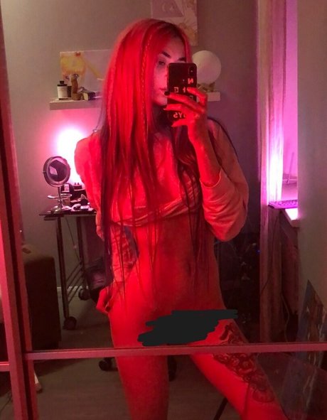 Morana Battory model pretty archive