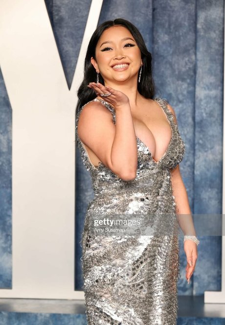 Lana Condor beautiful actress galleries