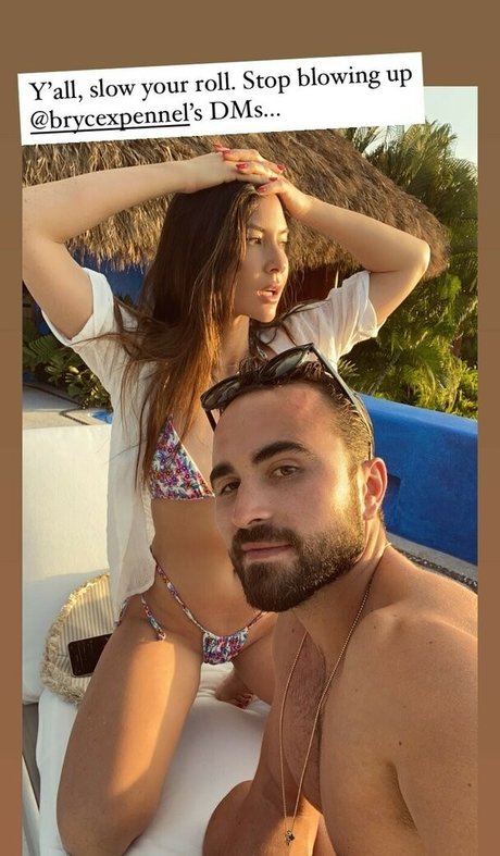 Olivia Munn Best Profile Photo