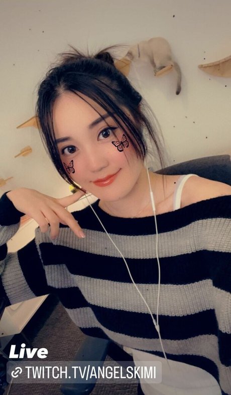 AngelsKimi model naked archive