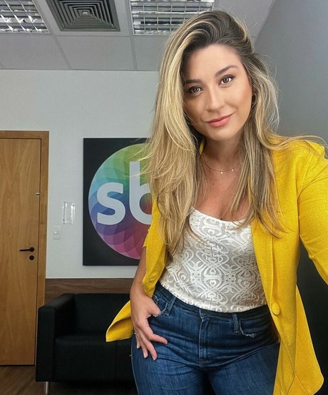 ebony wet pussy onlyfans nude pic