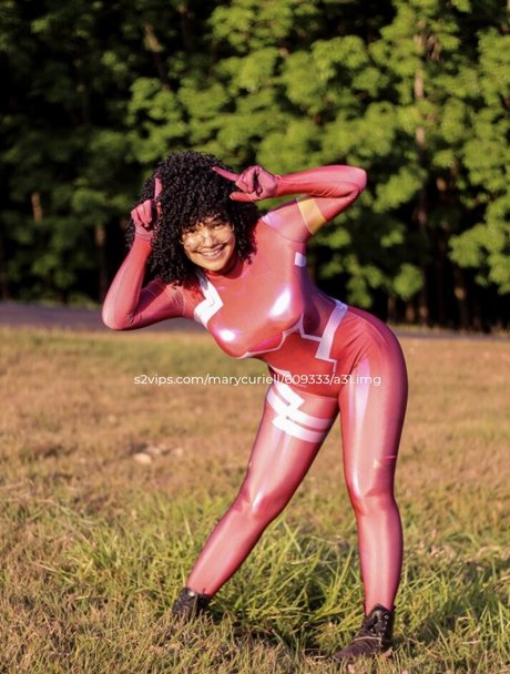 Marycuriell hot pornstar pictures