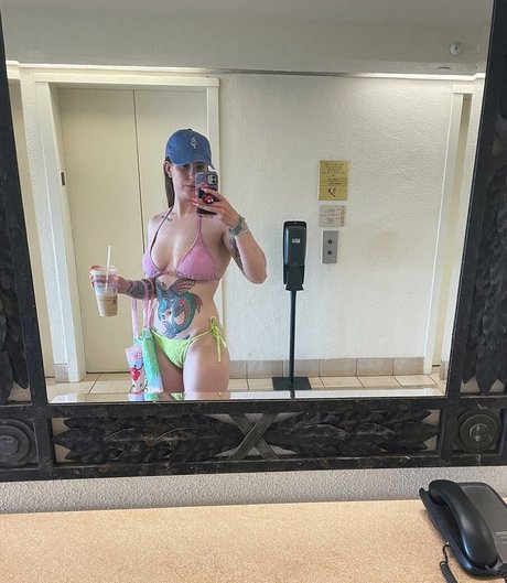 Try Channel Girls model beautiful images