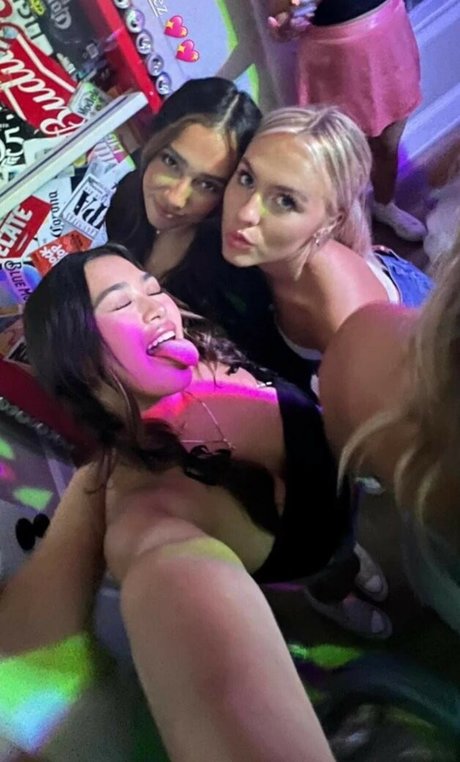 Try Channel Girls erotic pornstar img