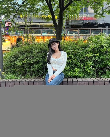 Berry pornographic actress picture