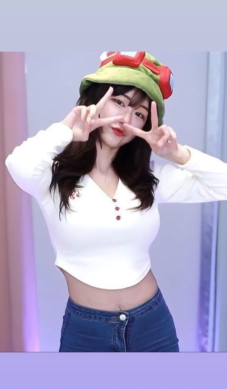 bikini model onlyfans free naked pictures