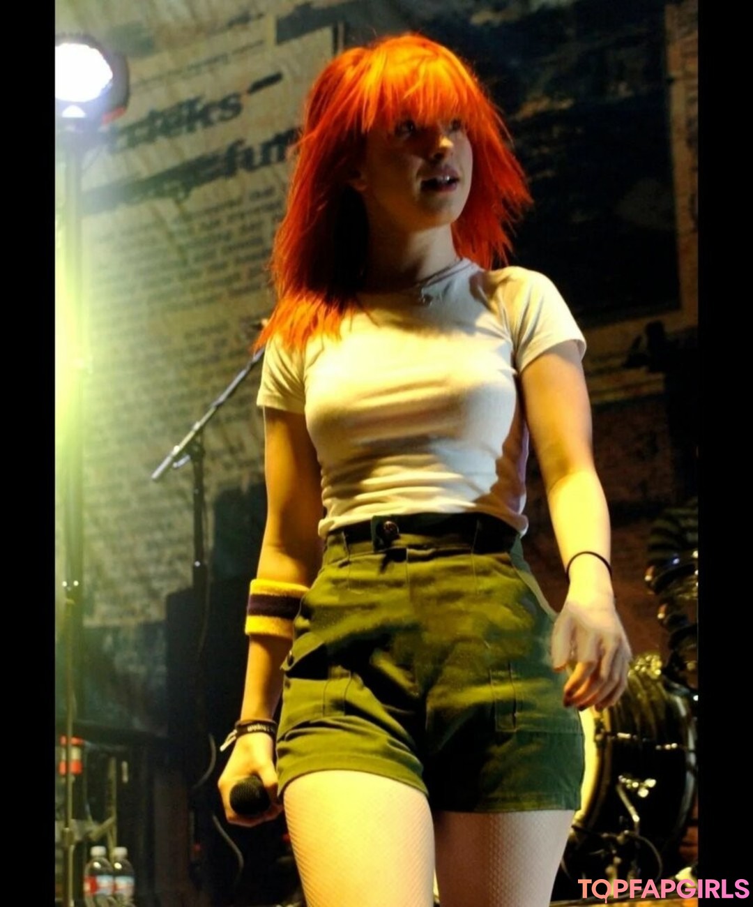 asian petite onlyfans top pic