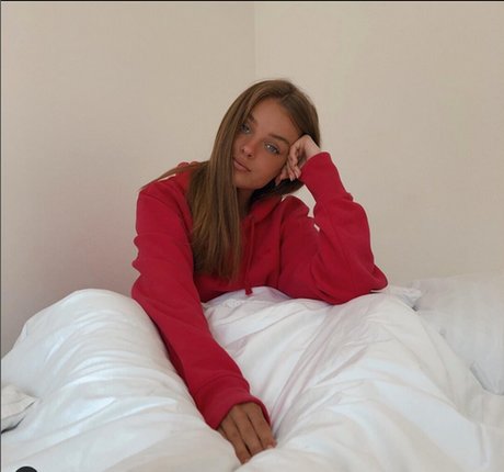 bikini model onlyfans beautiful naked pic