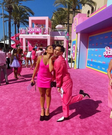 Avani Gregg top star img