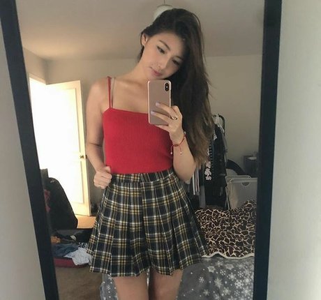 xChocobars star exclusive pics