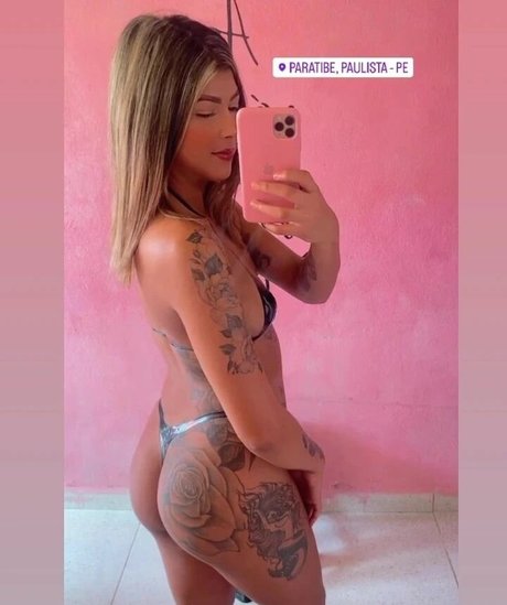 camilaferreirai pretty actress gallery