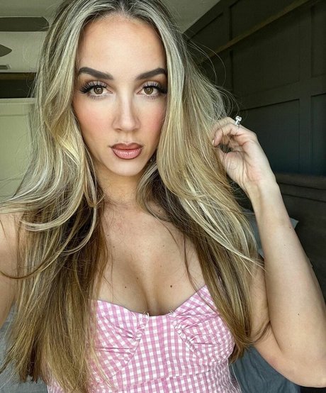 Chelsea Green pornographic actress picture