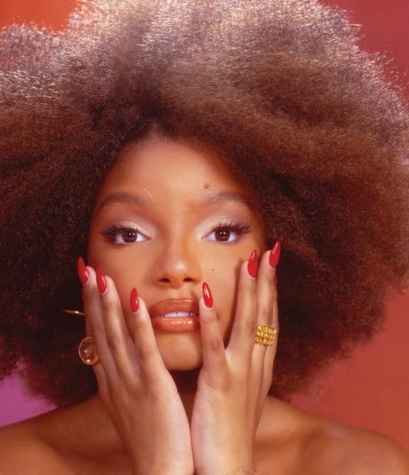 Halle Bailey best star pictures