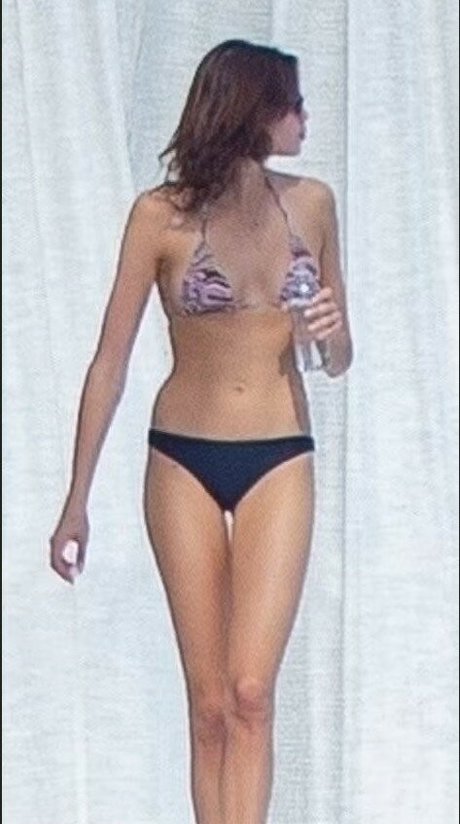 small onlyfans nude pic