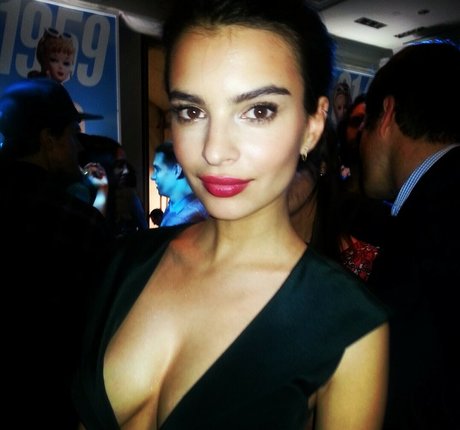 beautiful ebony onlyfans erotic pic