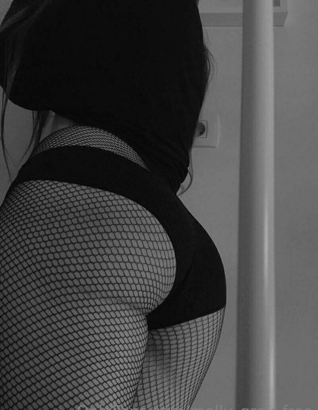 deepthroat teen onlyfans hot sexy image