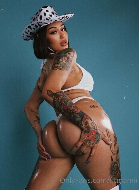 chubby babe onlyfans nudes img