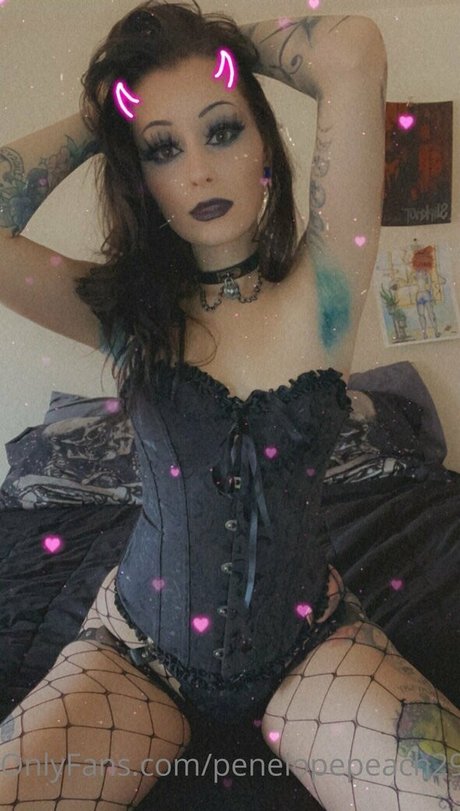 penelopepeach29 Profile Pic