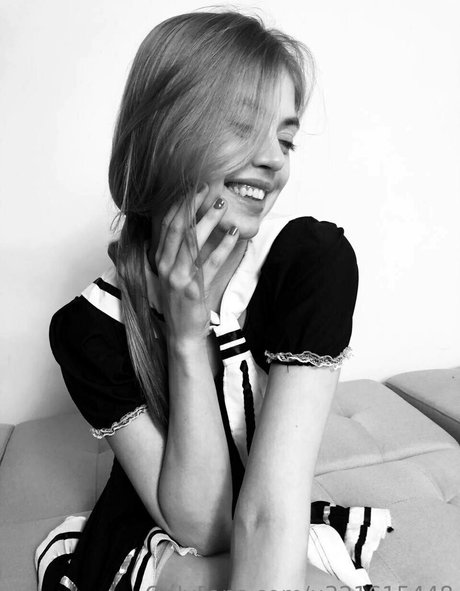 sandrateeny art star pic