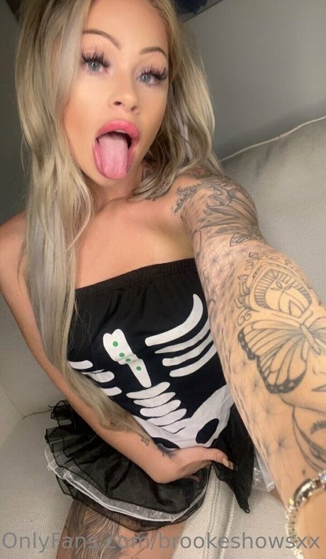 crossdresser onlyfans sexy nude pic